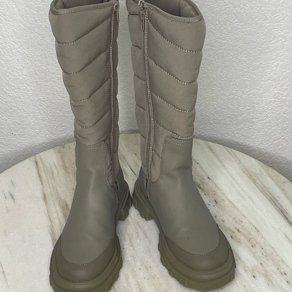 Zara boots girls quilted waterproof sz 1 EU 32 taupe rubber base 2007/830/030 - Picture 1 of 10